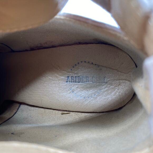 Arider Girl Cream Stud Buckle Crocodile Pointed Toe Block Heels Women's size 8.5 - Picture 10 of 10